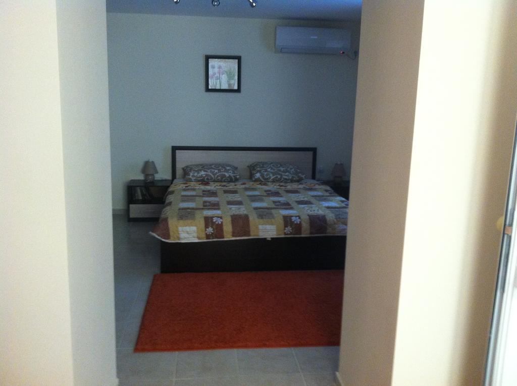 Guest House Nadezhda Hisarya Habitación foto